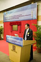 Prof. Wong Kam-fai, Professor of Department of Systems Engineering & Engineering Management gives an introduction to the Key Laboratory of High Confidence Software Technologies (Sub-Laboratory, the Chinese University of Hong Kong) Ministry of Education